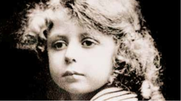 Je suis un petit garçon qui ne veut pas grandir
