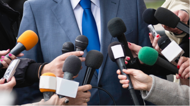 L’opinion et le pouvoir

