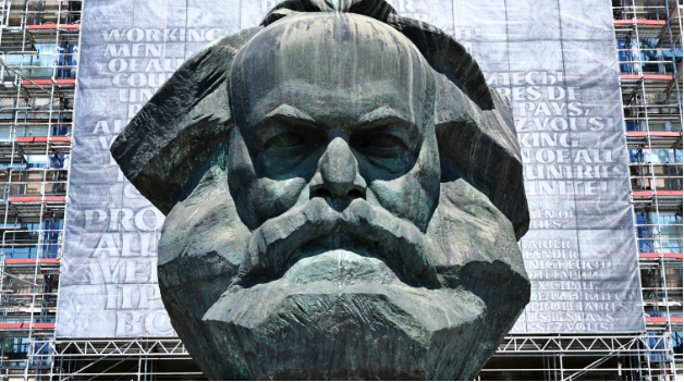 Marx, « grand penseur » et/ou « sophiste maudit »
