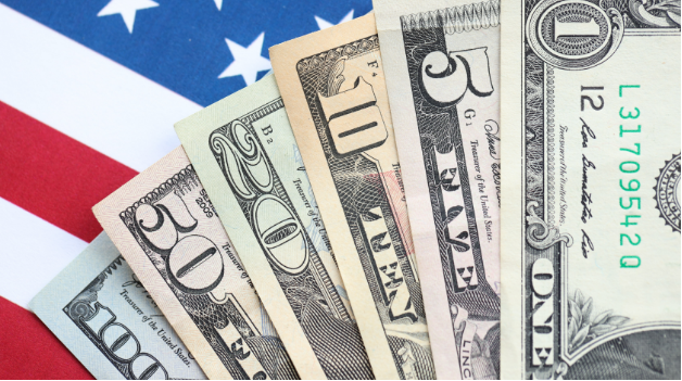 Conversation sur le dollar et sur Trump
