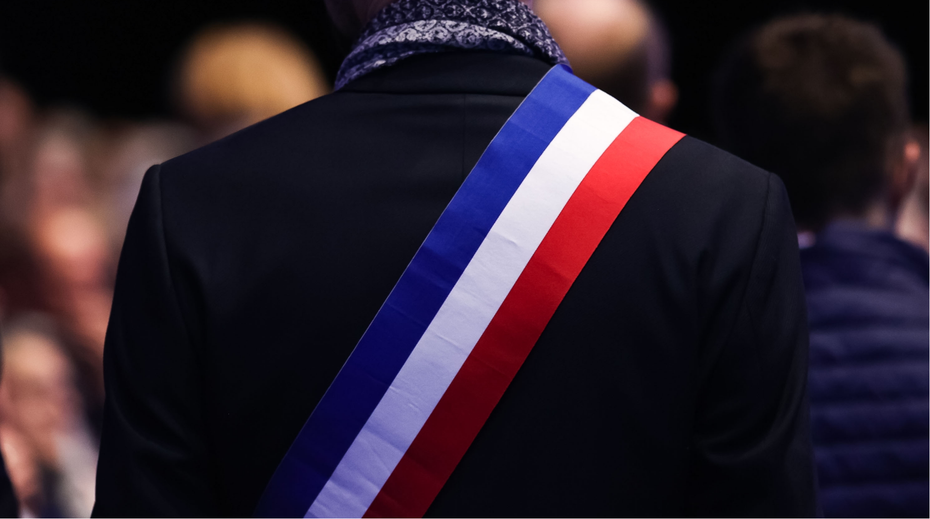 Les maires ont-ils toujours la confiance des citoyens ? (avec Frédéric Dabi)
