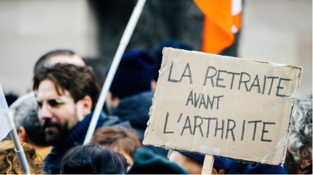Emploi des <i>seniors</i> et réforme des retraites
